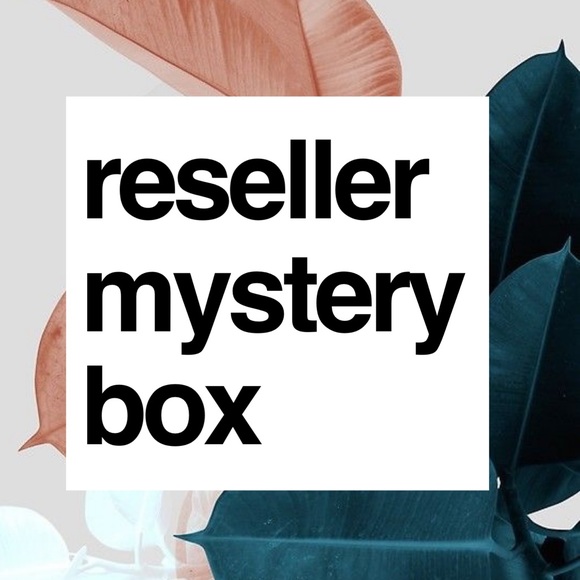 various brands Tops - 💓🌴📦 • reseller mystery box • 📦🌴💓